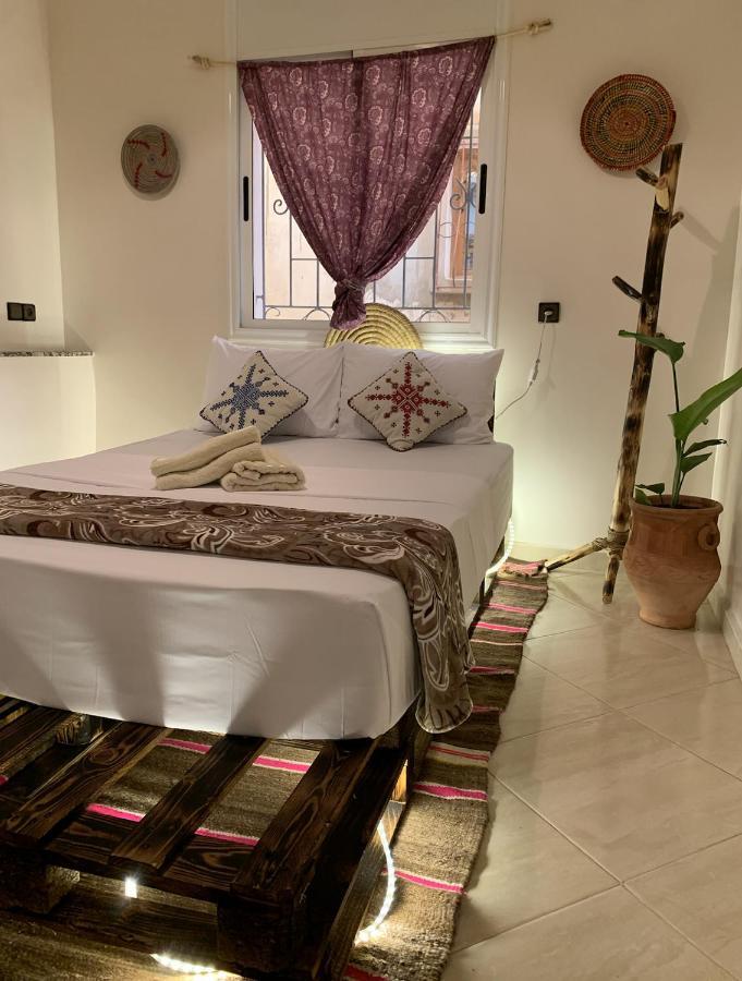 Chill Surfer Hostel Tamraght Bagian luar foto
