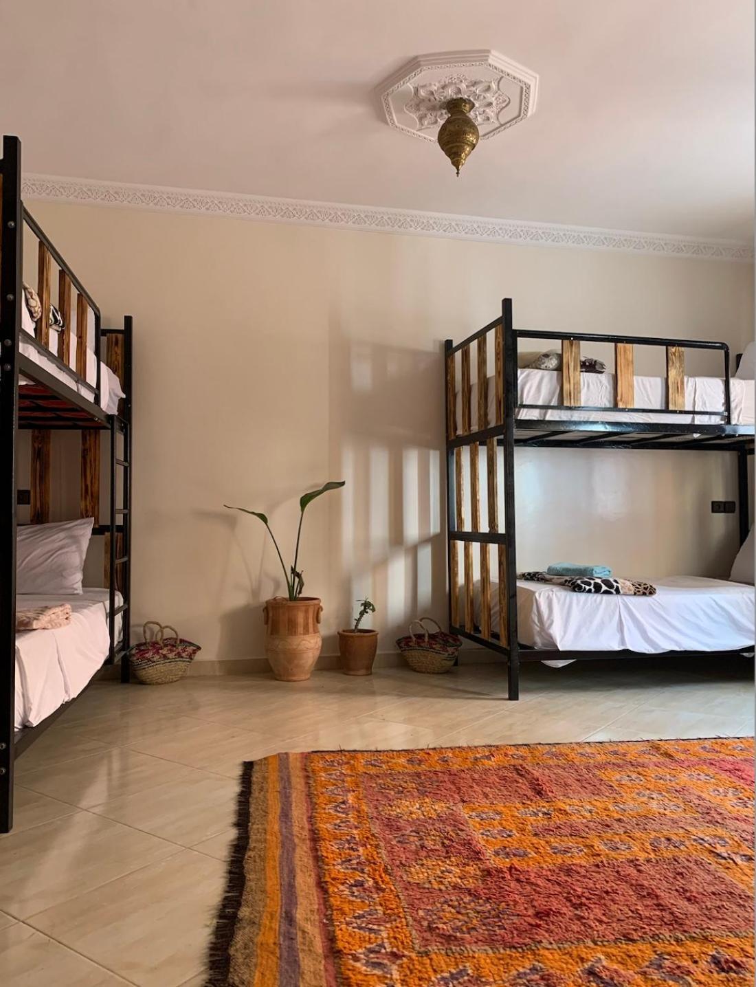 Chill Surfer Hostel Tamraght Bagian luar foto
